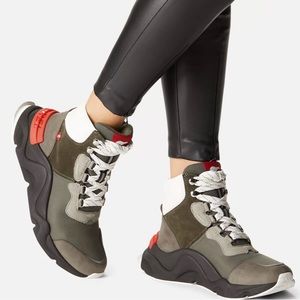 SOREL WOMEN'S KINETIC RNEGD CONQUEST BOOT Color: Alpine Tundra, Black